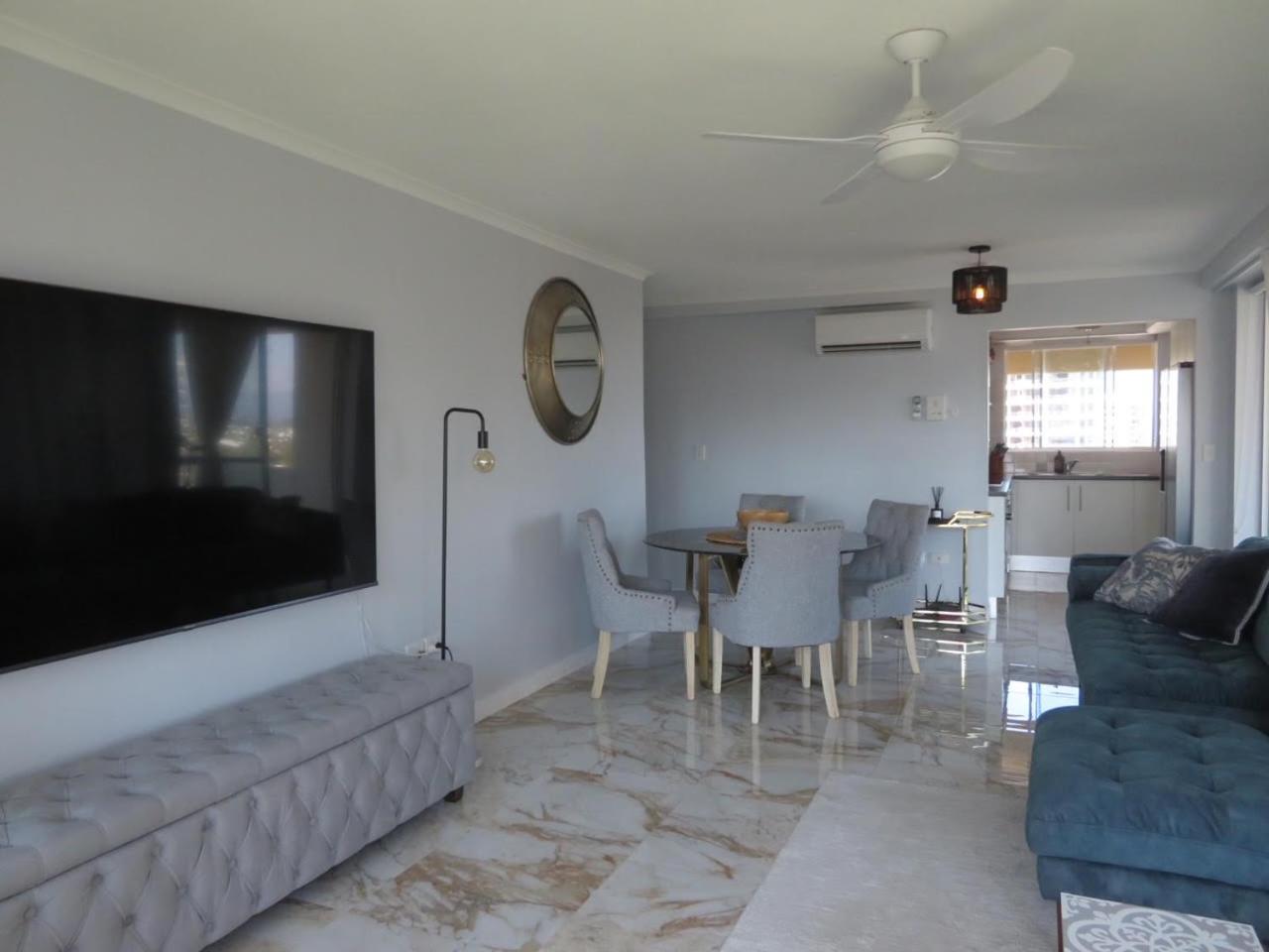 Surfers Beachside Holiday Apartments Gold Coast Kamer foto